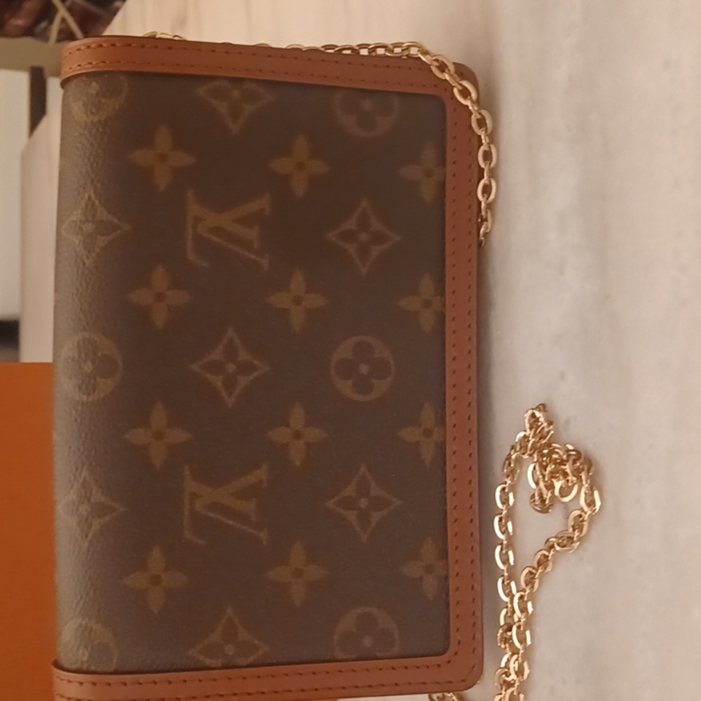 Authentic Dauphine reverse monogram - Picture 5 of 12
